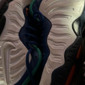 nike foam posites , still in good condition,5.5 in boys